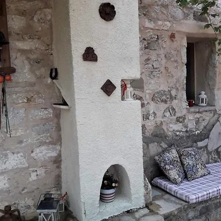 St. John Traditional House Tatil Evi