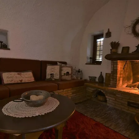 St. John Traditional House Tatil Evi