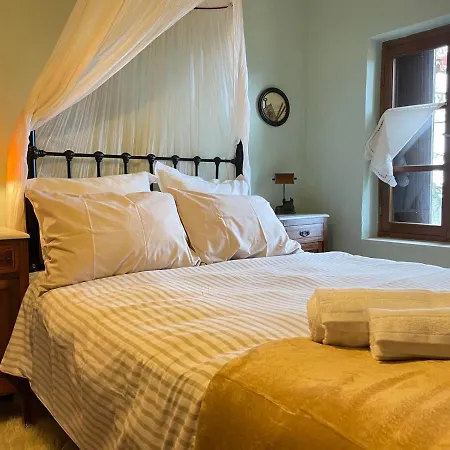 St. John Traditional House Dom wakacyjny *