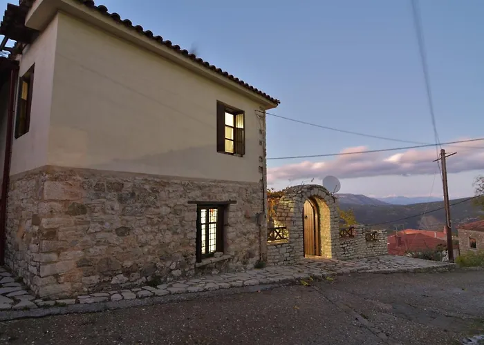 St. John Traditional House Hébergement de vacances Agios Ioannis (Arcadia)