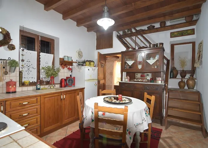 St. John Traditional House 펜션 Agios Ioannis (Arcadia)